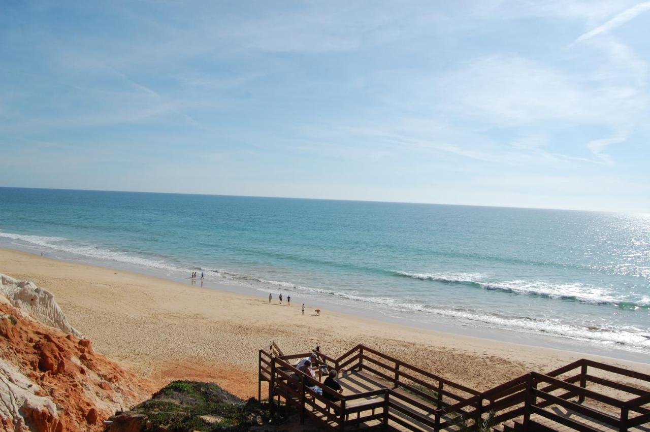 Falésia Beach Just 800 m  Olhos de Agua  Exterior foto